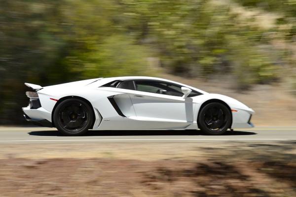 Lamborghini олигарха Аристова, прославившегося аварией с Rolls-Roycе, попал в ДТП